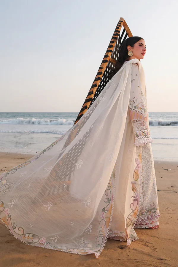 Hania Aamir wearing Qalamkar SA-10 Ilara ivory embroidered chikankari lawn suit with khaadi net dupatta | Lubaba Luxury.